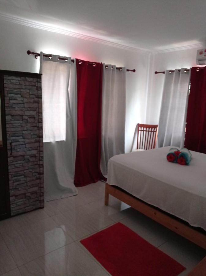 Les Forbans Selfcatering Apartment Takamaka Zewnętrze zdjęcie