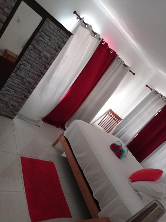 Les Forbans Selfcatering Apartment Takamaka Zewnętrze zdjęcie