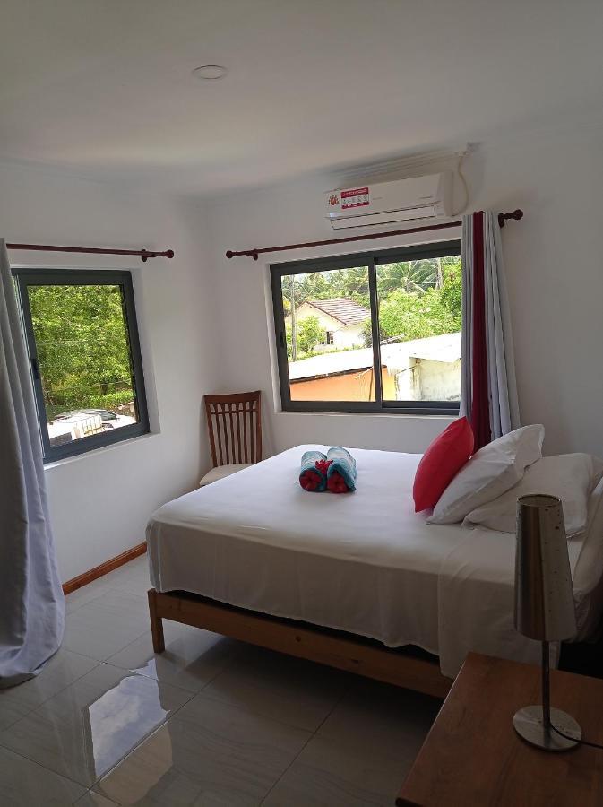 Les Forbans Selfcatering Apartment Takamaka Zewnętrze zdjęcie