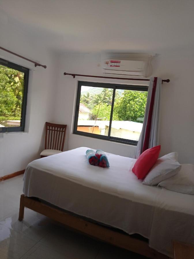 Les Forbans Selfcatering Apartment Takamaka Zewnętrze zdjęcie