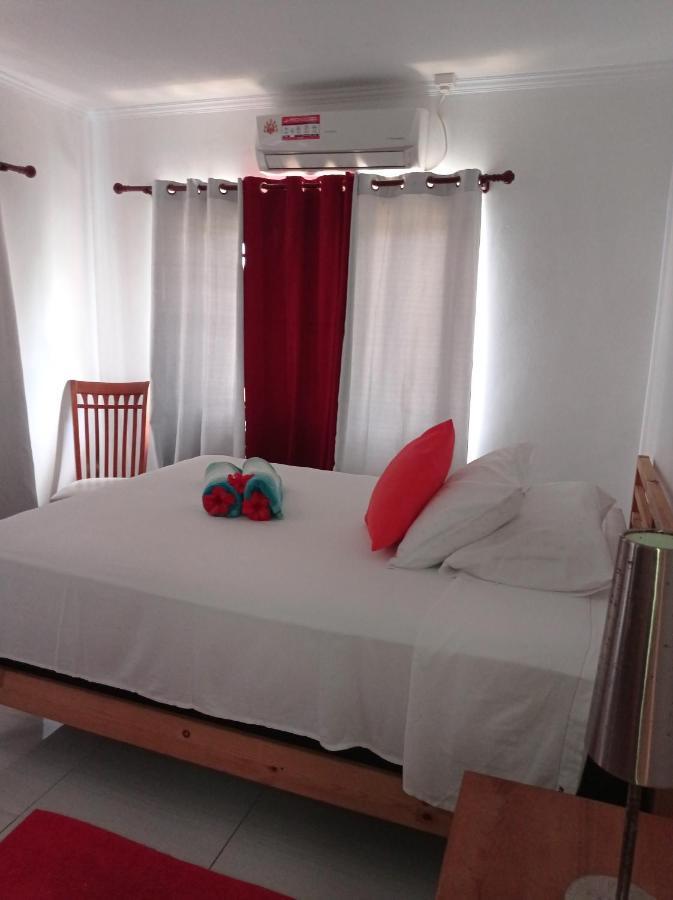 Les Forbans Selfcatering Apartment Takamaka Zewnętrze zdjęcie