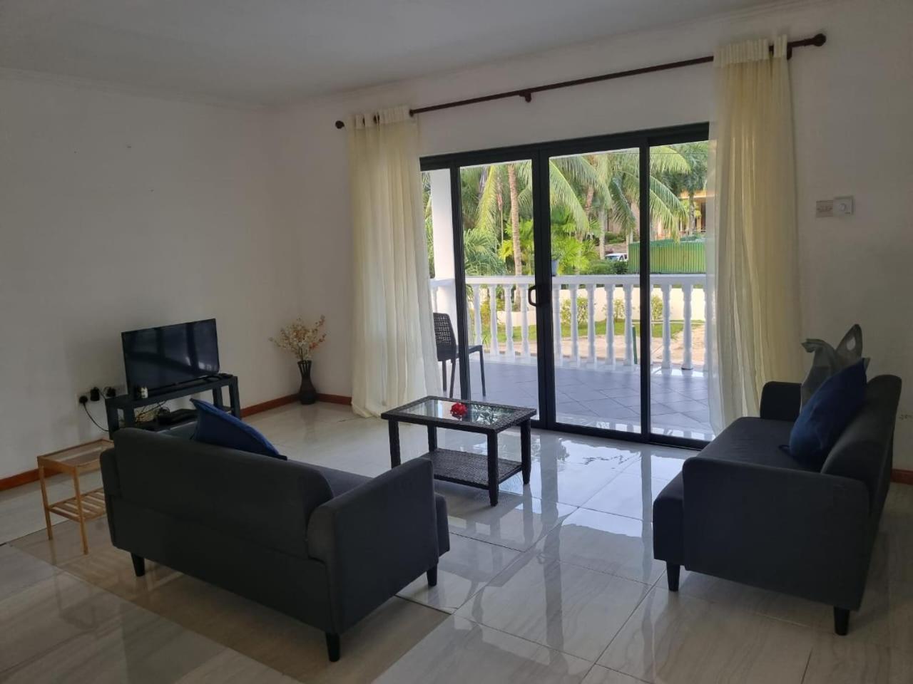 Les Forbans Selfcatering Apartment Takamaka Zewnętrze zdjęcie